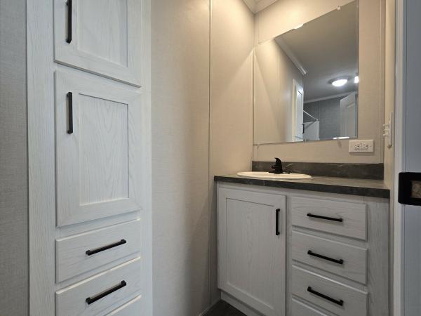 2025 Champion RAPB2852H32169 Mobile Home