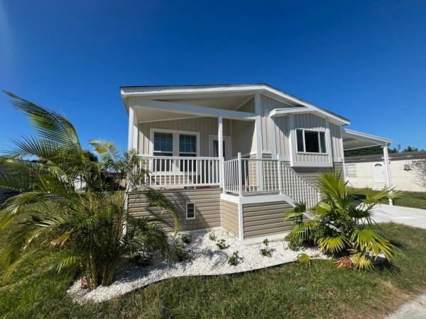 2025 Champion - Lake City LaBelle Mobile Home