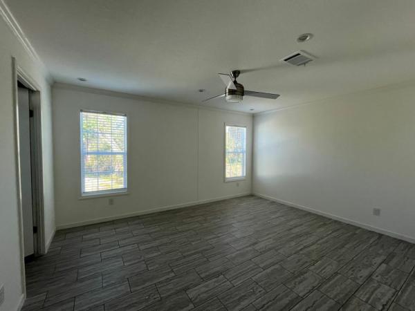 2025 Champion - Lake City LaBelle - power by 12/15 Mobile Home