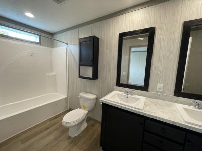 Photo 4 of 8 of home located at 5143 Kidway Ct Sterling Heights, MI 48310