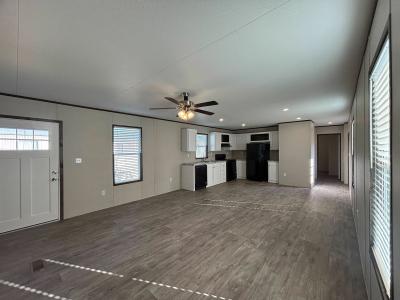 Photo 2 of 25 of home located at 204 Linda #Ln204 Conroe, TX 77301