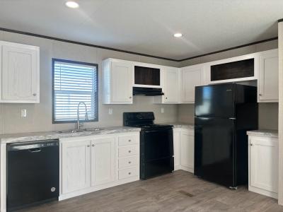 Photo 5 of 25 of home located at 204 Linda #Ln204 Conroe, TX 77301