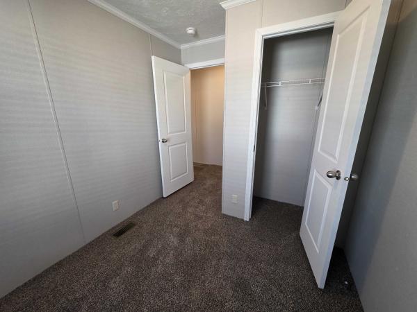 2021 Champion - Topeka Mobile Home