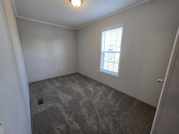 2021 Champion - Topeka Mobile Home