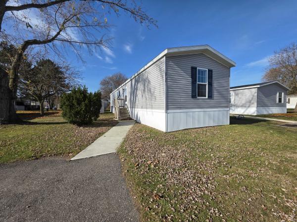 2021 Champion - Topeka Mobile Home