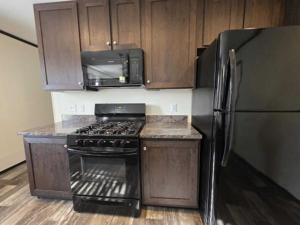 2020 Clayton - Wakarusa Mobile Home