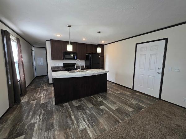 2020 Clayton - Wakarusa Mobile Home