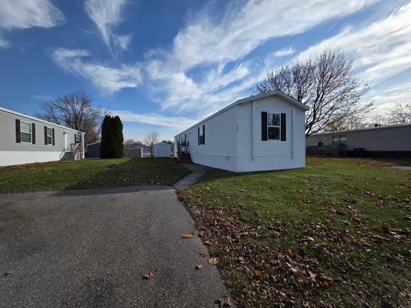 2020 Clayton - Wakarusa Mobile Home