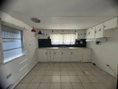 Photo 3 of 28 of home located at 553 Falcon Ave Lakeland, FL 33815