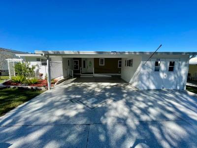 Mobile Home at 724 Bishop Dr Lady Lake, FL 32159