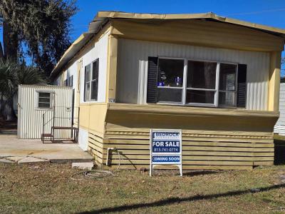 Mobile Home at 11210 Crescent Spring Drive Riverview, FL 33578