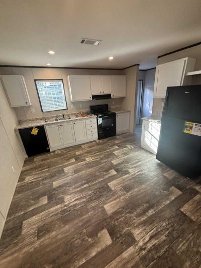 Photo 4 of 9 of home located at 6121 Collins Rd, #55 Jacksonville, FL 32244