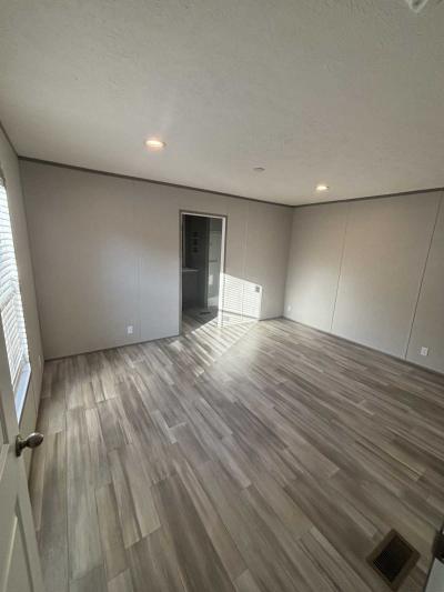 Photo 5 of 7 of home located at 6121 Collins Rd., #144 Jacksonville, FL 32244