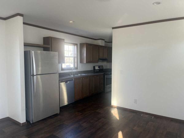 2022 Skyline RVH 1676-1 Manufactured Home