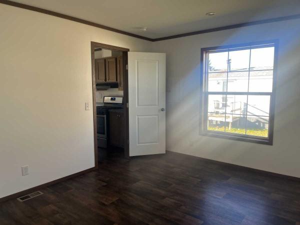 2022 Skyline RVH 1676-1 Manufactured Home