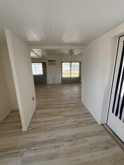 Photo 5 of 49 of home located at 381 Jacaranda Venice, FL 34285