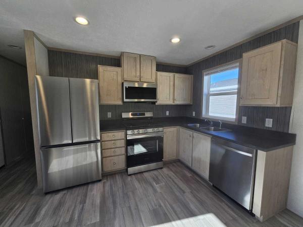 2025 Friendship Vista 193501 Manufactured Home