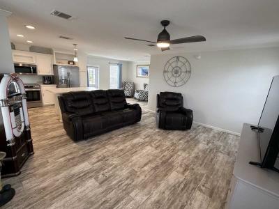 Photo 6 of 16 of home located at 12116 SW County Rd 769 #247 Lake Suzy, FL 34269