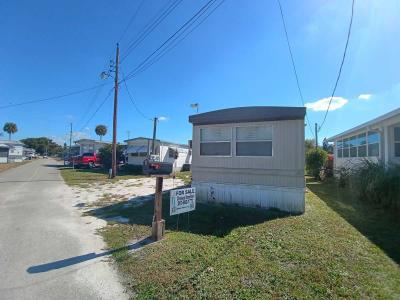 Mobile Home at 1307 S Parrott Ave, Lot 6 Okeechobee, FL 34974