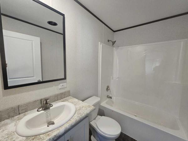 2025 Friendship Vista 193501 Manufactured Home