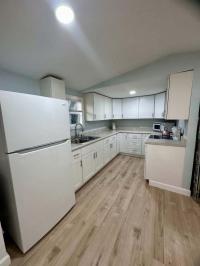 1988 Knox Mobile Home