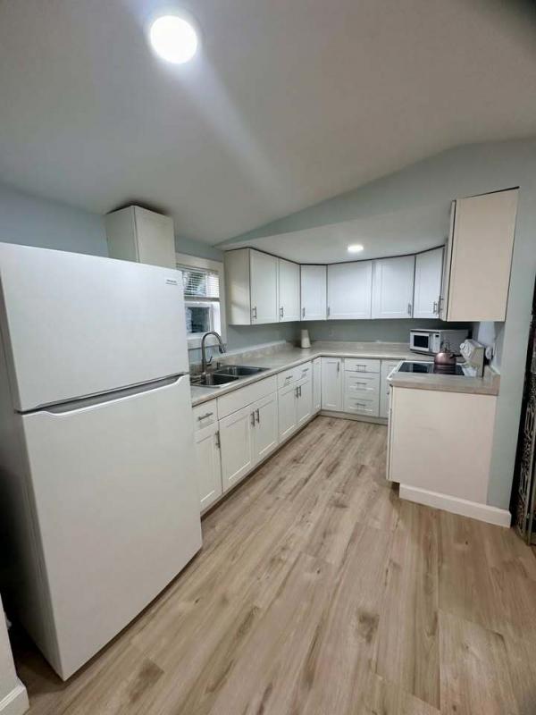 1988 Knox Mobile Home