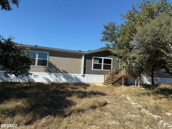 Photo 1 of 2 of home located at 492 Private Rd 1511 Bandera, TX 78003