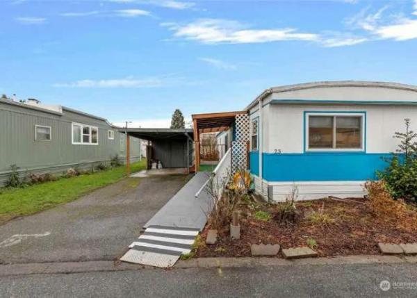 Photo 1 of 2 of home located at Mountain View Mobile Park 2522 Old Highway 99 S Rd Trlr Mount Vernon, WA 98273