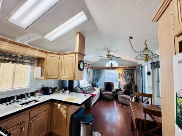 2001 Skyline Manufactured Home