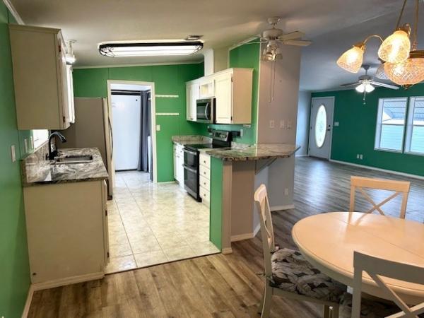 2000 Palm Harbor Manufactured Home