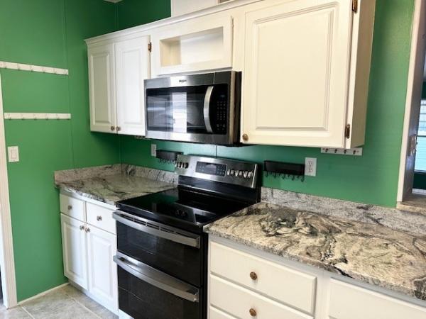 2000 Palm Harbor Manufactured Home