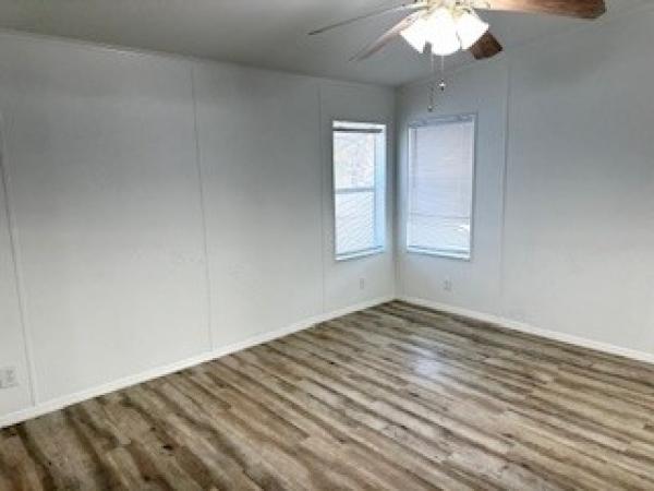 2000 Palm Harbor Manufactured Home