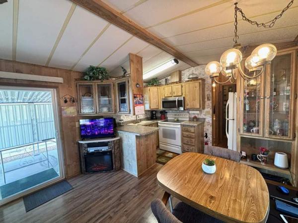 1986 Skyline Manufactured Home