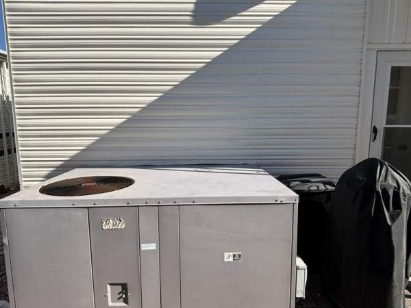 1986 Skyline Manufactured Home