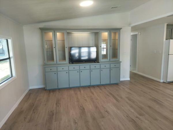 1985 Palm Harbor 5525A Manufactured Home