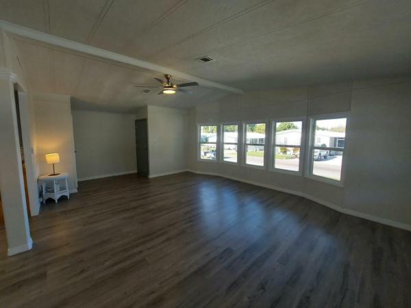 1985 Palm Harbor 5525A Manufactured Home