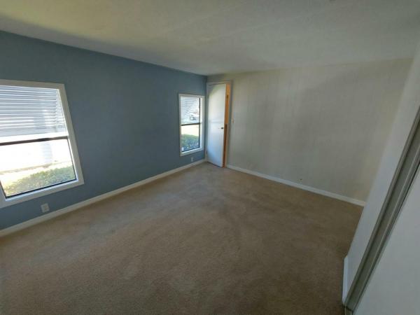 1985 Palm Harbor 5525A Manufactured Home