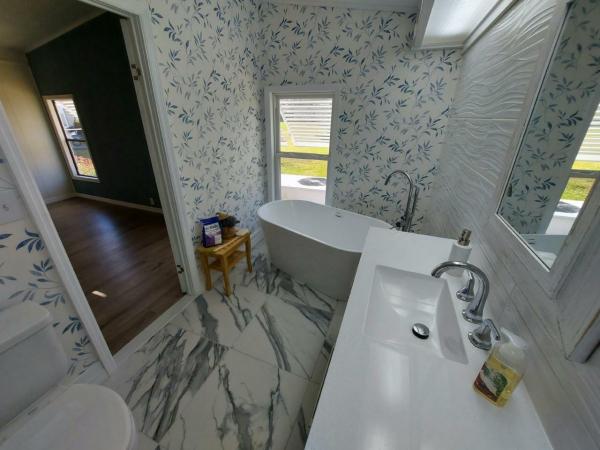 1985 Palm Harbor 5525A Manufactured Home