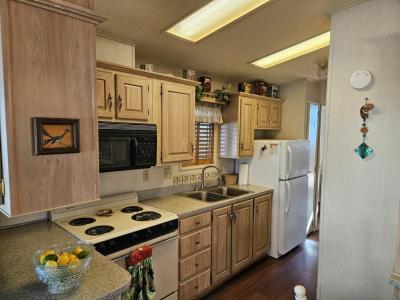 Photo 5 of 19 of home located at 8701 S Kolb Rd Lot 18-382 Tucson, AZ 85756