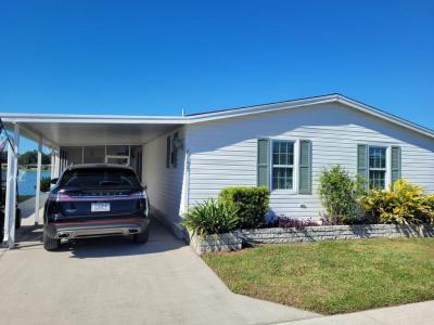 Photo 2 of 20 of home located at 6155 Spring Lake Cir Zephyrhills, FL 33540