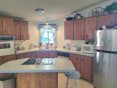 Photo 5 of 20 of home located at 6002 Spring Lake Cir Zephyrhills, FL 33540