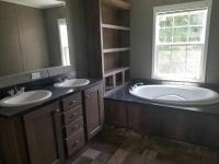 2018 Clayton Homes Inc Yes Mobile Home