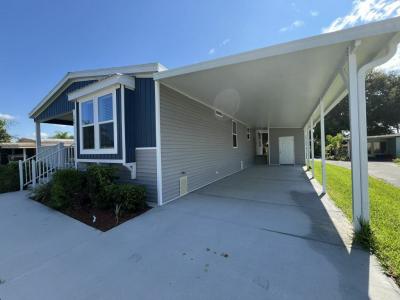 Photo 2 of 20 of home located at 146 Lakeview Drive Leesburg, FL 34788