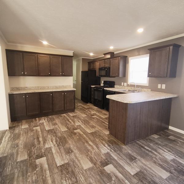 2019 CHAMPION RA2856207 Mobile Home