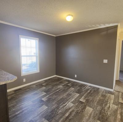 Photo 5 of 12 of home located at 3887 Broken Oak White Lake, MI 48383