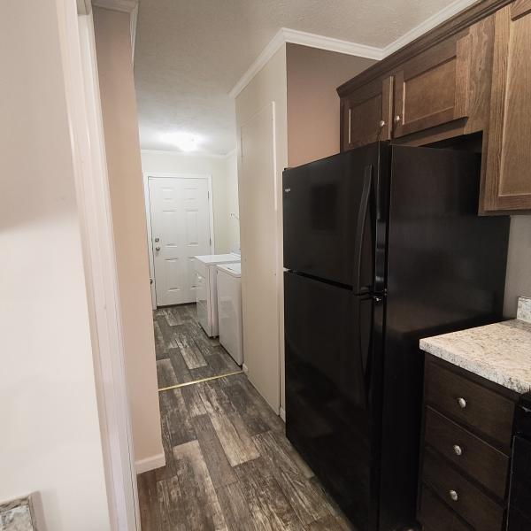 2019 CHAMPION RA2856207 Mobile Home