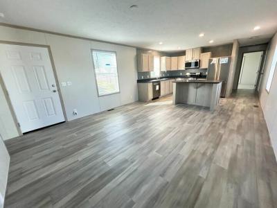 Photo 5 of 14 of home located at 29773 W. Deerfield Court #124 Chesterfield, MI 48051