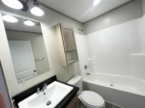 2025 Clayton-Wakarusa Mobile Home