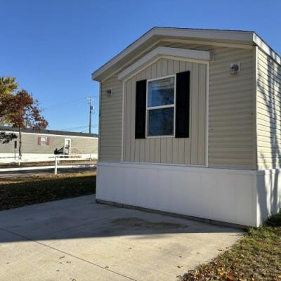 Photo 2 of 8 of home located at 9901 State Road 3 #0004 Muncie, IN 47303