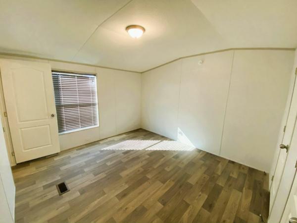 2025 Legacy Housing FG-H-1656-21FKA Manufactured Home